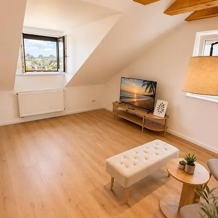 Apartment Cozy, Spacious Floor With A Panoramic View For Up To 6 Pax