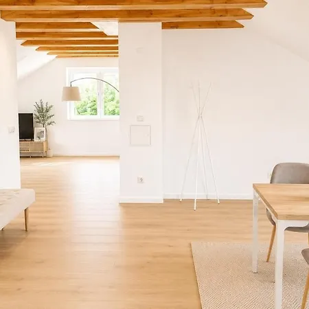 Apartment Cozy, Spacious Floor With A Panoramic View For Up To 6 Pax