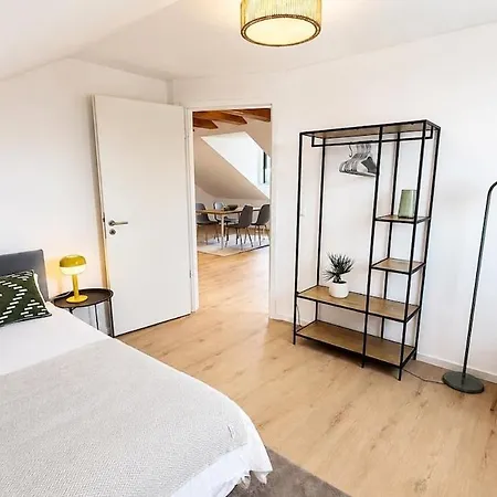 Cozy, Spacious Floor With A Panoramic View For Up To 6 Pax
